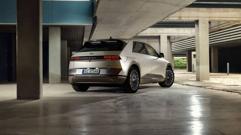 hyundai ionic 5 back 