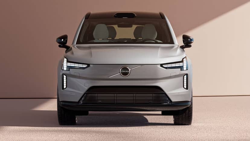 Exterior 2024-Volvo-EX90-Front.avif