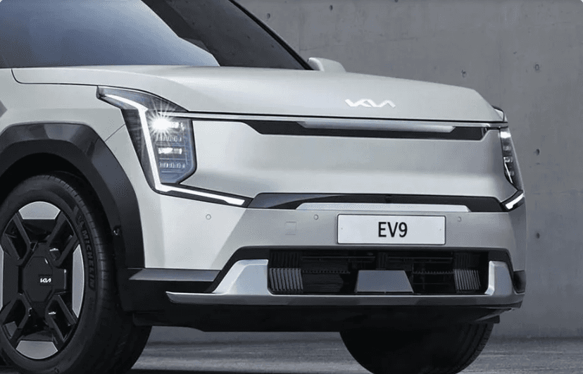Kia-EV9-Grille