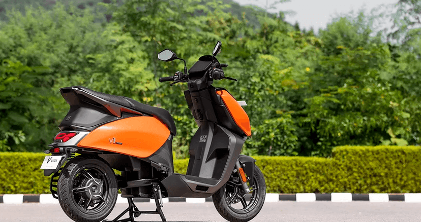 Hero-Vida-V1-Ev-Right Rear Three Quarter