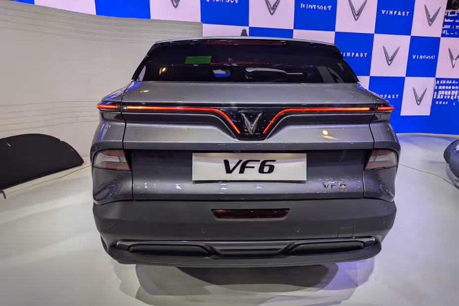 Exterior rear-view-119.avif