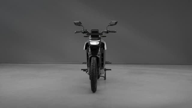 bike RoadsterX-_BF_V6_SILVER_RED0002.webp