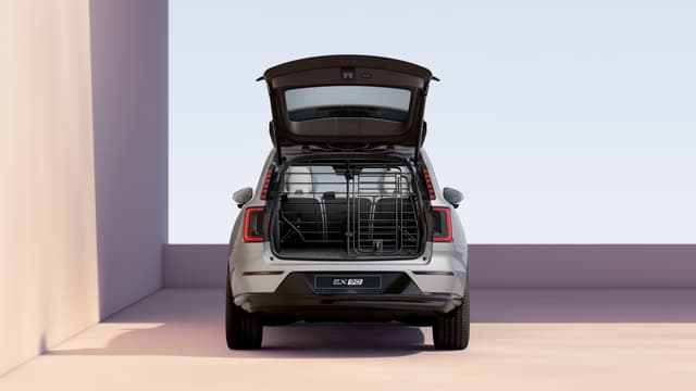 Exterior Volvo EX90_Cargo space.avif