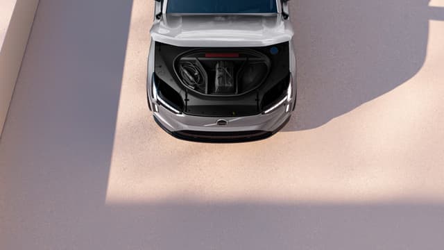 Exterior Volvo EX90_Front bbot.avif