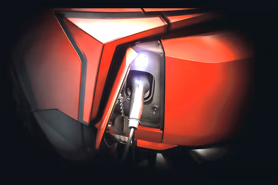 Exterior XEV 9e-gas-cap-(open).avif