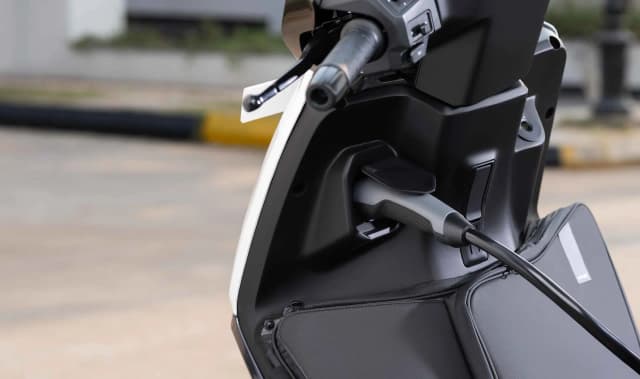 bike charging%20shot-desk-updated.webp