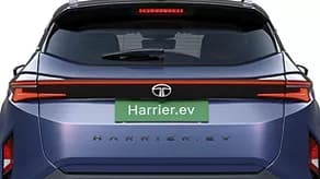 Exterior end-to-end-rear-drl.webp