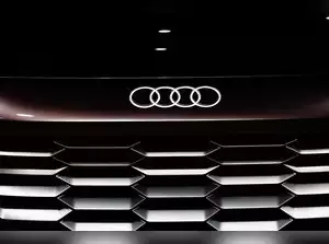 audi q8 etron evfy