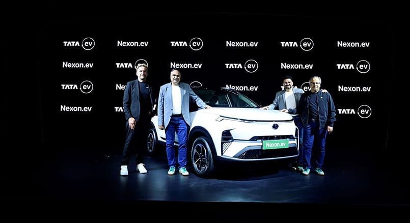 https://s3.ap-south-1.amazonaws.com/evfy.bucket1/new ev launch.jpeg