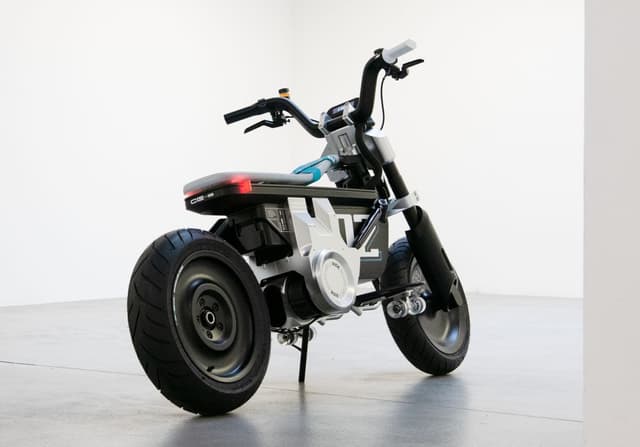 bike BMW-Concept-CE-02-2.jpg