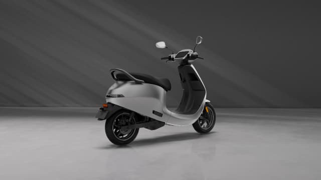 bike Buying_Floor_S1ProPlus_ISliver0004.webp