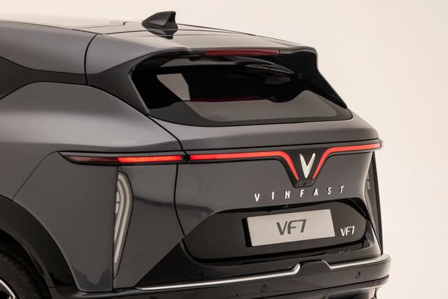 Exterior Copy of VF7_E7.jpg
