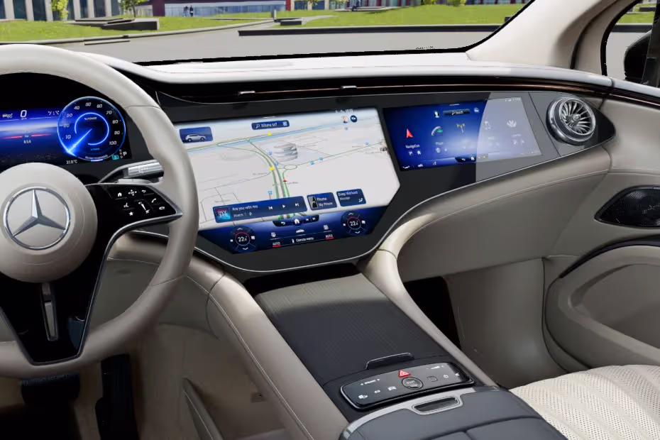 Interior EQS SUV center-console.avif