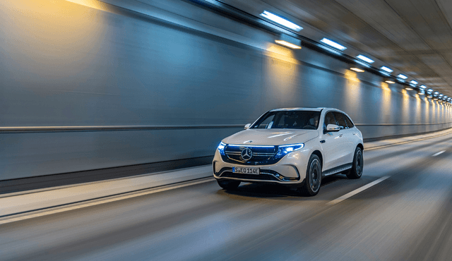 Merecedes Benz_EQC_400 4MATIC3