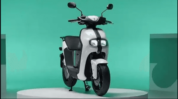Yamaha-Neo-Ev-Front View