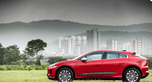 Jaguar-I-Pace-Ev-Exterior Image