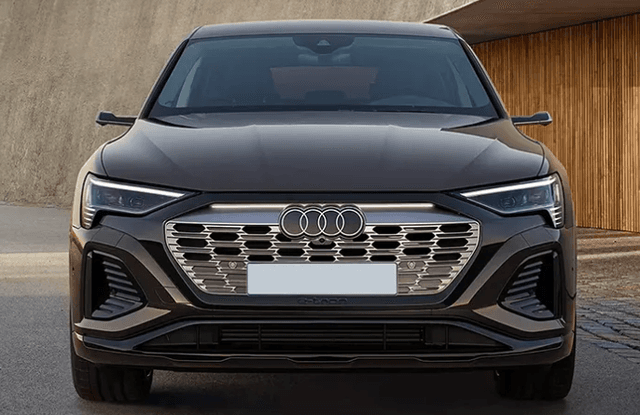 Audi-Q8-Sportback-e-tron-Front View