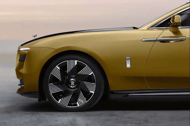 Rolls-Royce-Spectre-Ev-Exterior Image