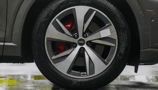 Audi-Q8-Sportback-e-tron-Wheel