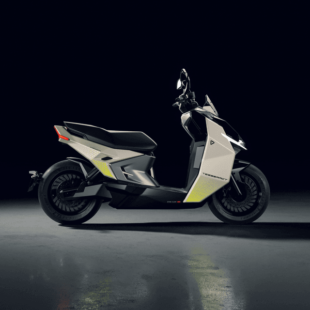 bike Ultraviolette Tesseract (Side view).png
